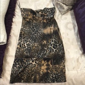 ❗️SOLD❗️ Leopard dress from Guess size small